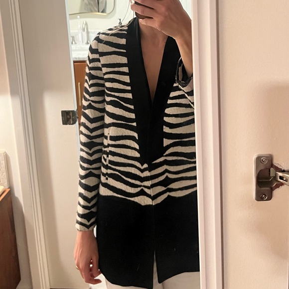 Zebra Blazer - Picture 5 of 6